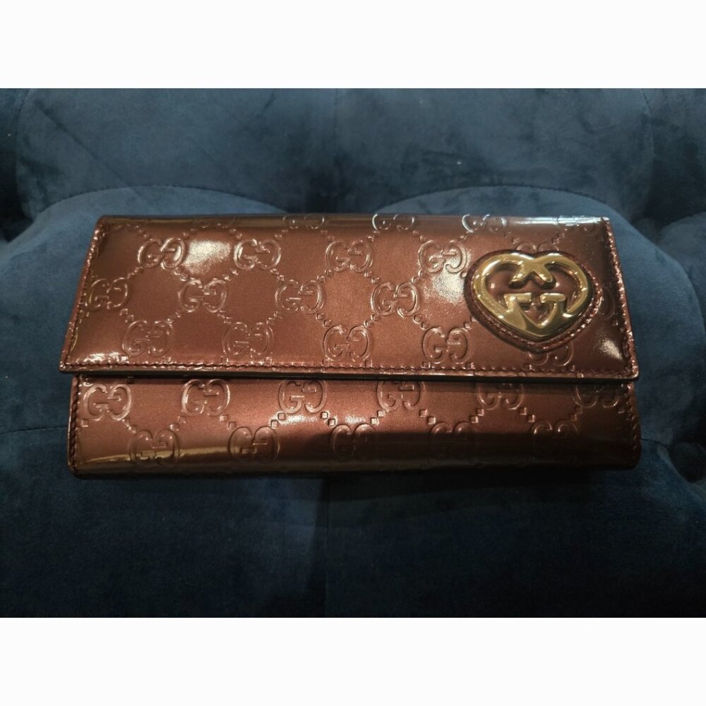 Giftable Authentic Preloved Gucci Patent Wallet